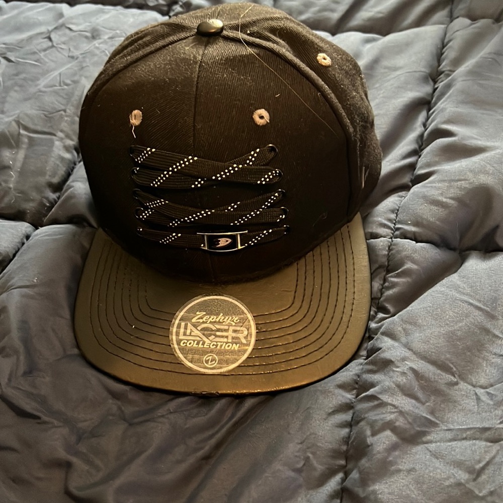 Anaheim Ducks SnapBack skate lace hat